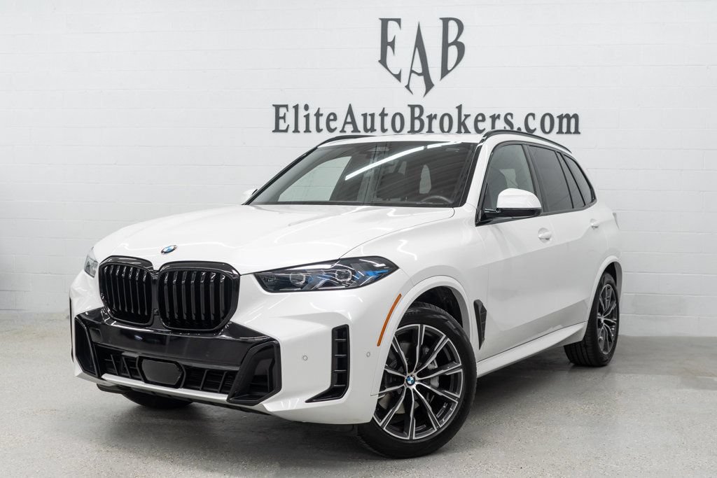 Used 2025 BMW X5 xDrive40i w/ M Sport Package w/ M Sport Package AWD/4WD image 1