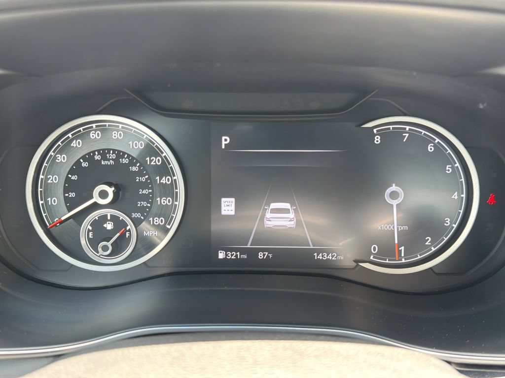 Certified 2025 Genesis G70 2.5T w/ Sport Prestige Package AWD/4WD image 24
