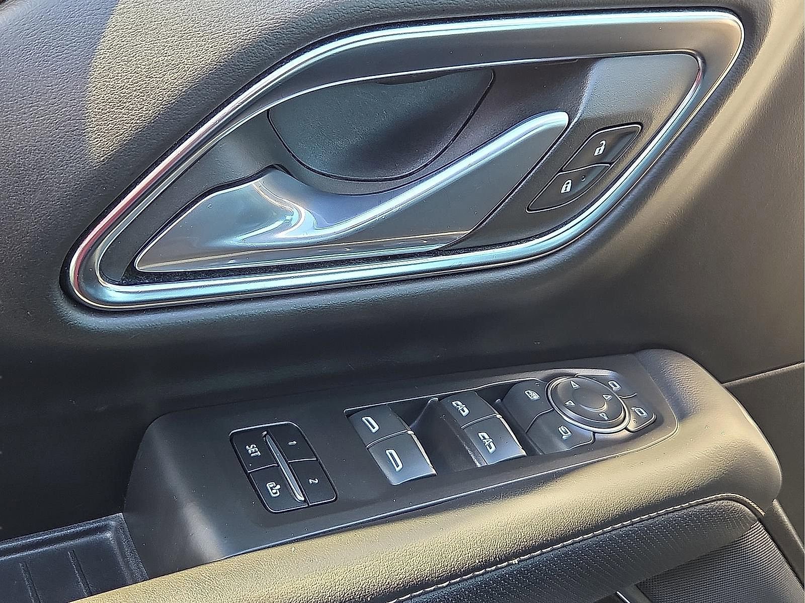 Certified 2023 Chevrolet Suburban Premier image 13