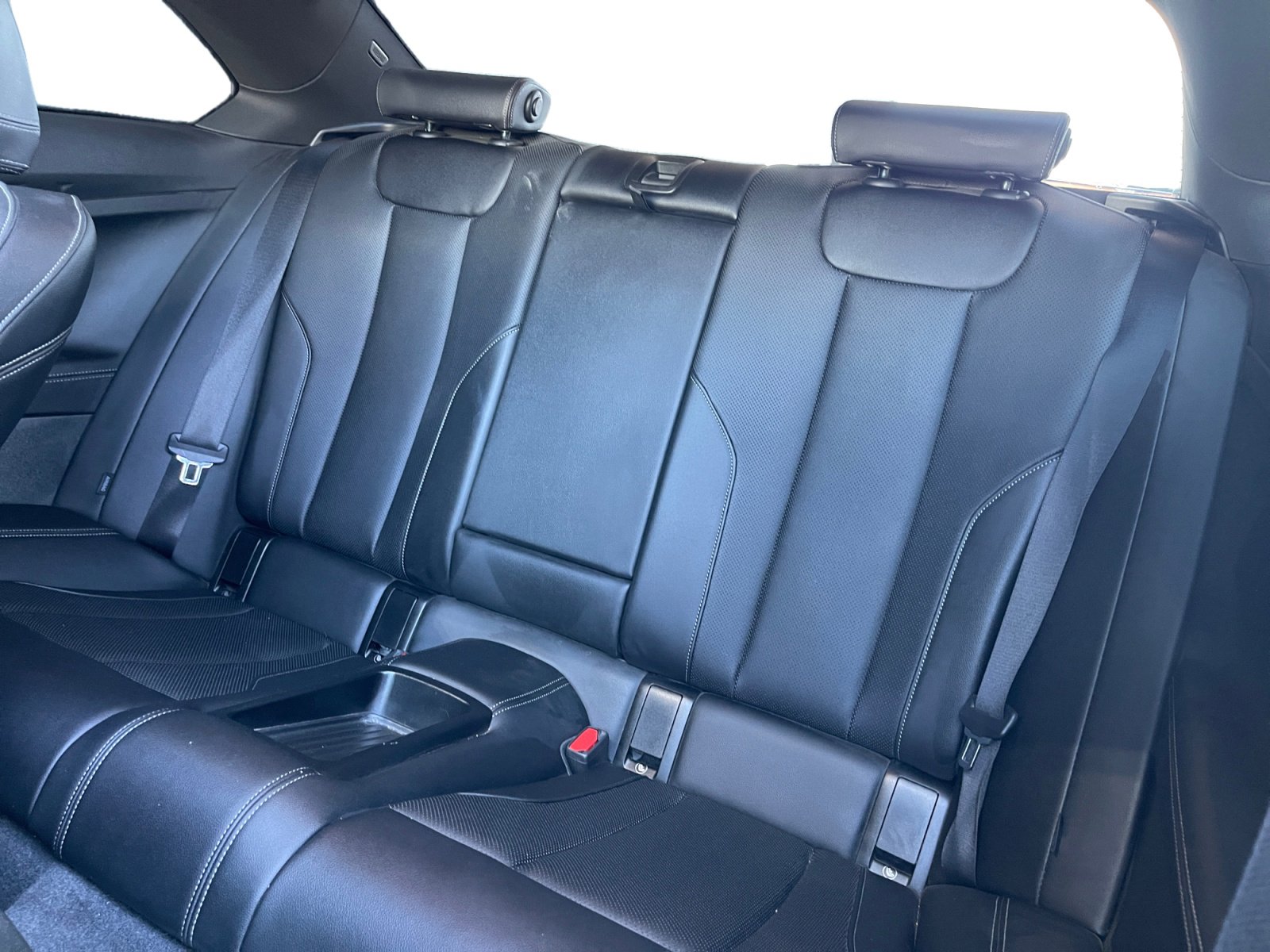 Used 2024 BMW 230i Coupe w/ Premium Package image 13