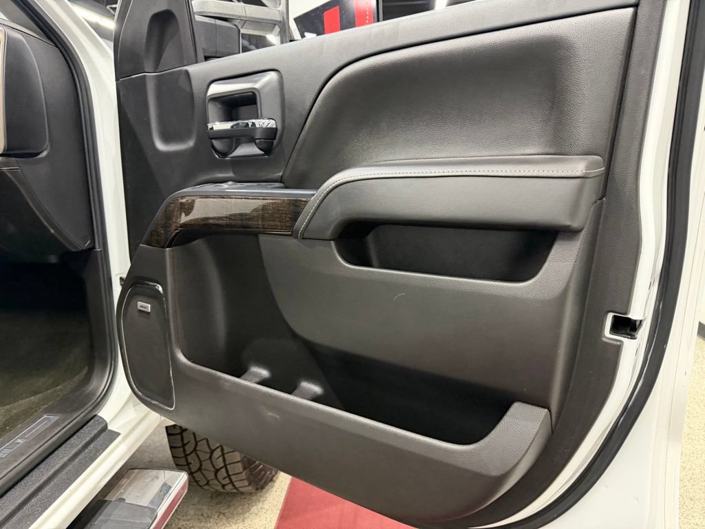 Used 2016 GMC Sierra 3500 Denali w/ Duramax Plus Package AWD/4WD image 36