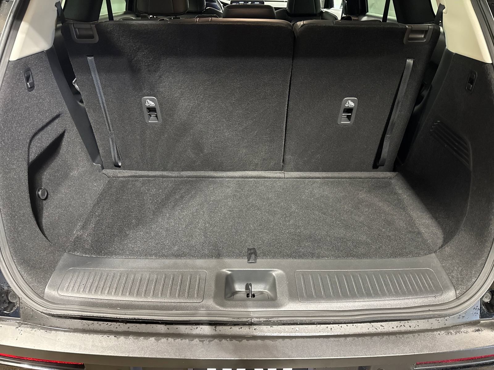 Certified 2025 INFINITI QX60 Pure image 12