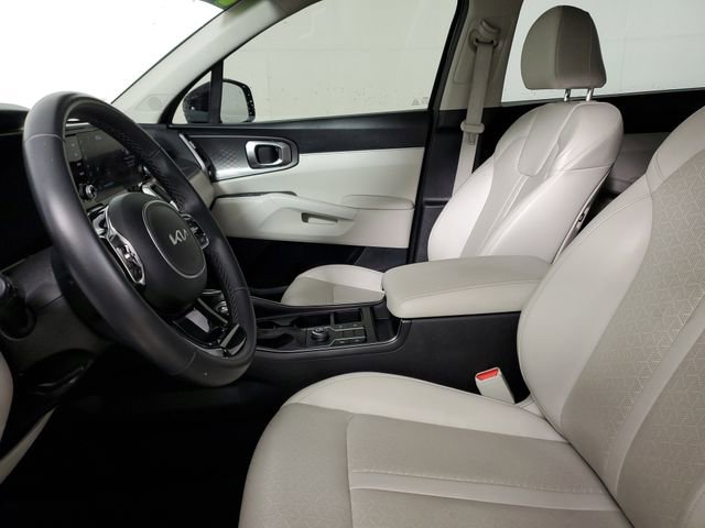 Used 2023 Kia Sorento S image 22