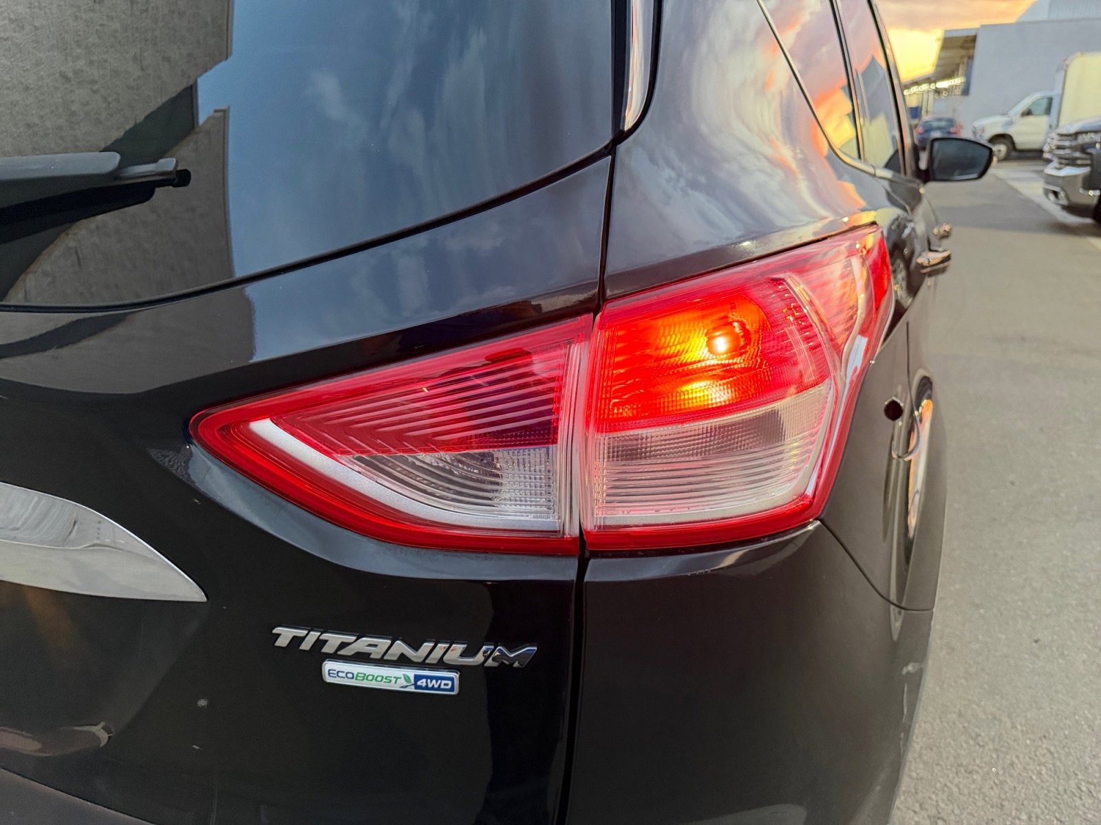 Used 2016 Ford Escape Titanium w/ Equipment Group 301A AWD/4WD image 29
