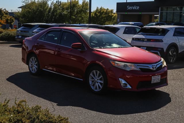 Used 2013 Toyota Camry XLE w/ Leather Pkg FWD image 6
