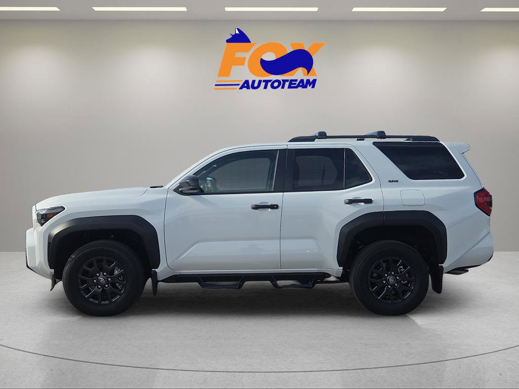New 2026 Toyota 4Runner SR5 AWD/4WD image 2