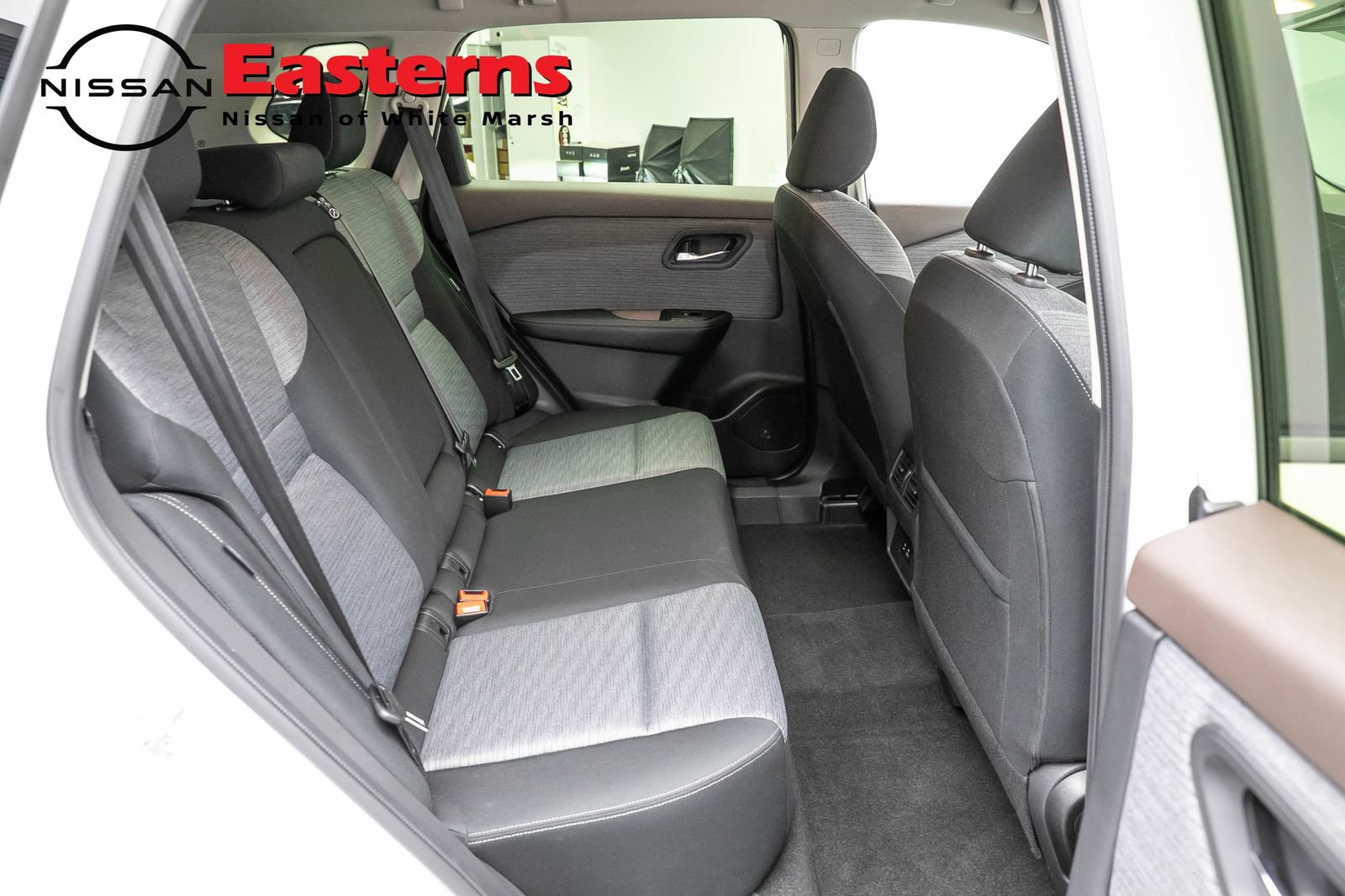 Used 2023 Nissan Rogue SV AWD/4WD image 22