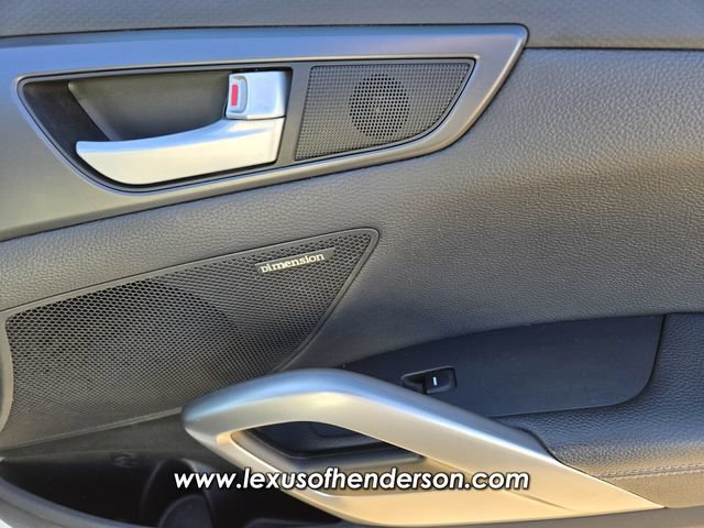 Used 2015 Hyundai Veloster Turbo FWD image 17
