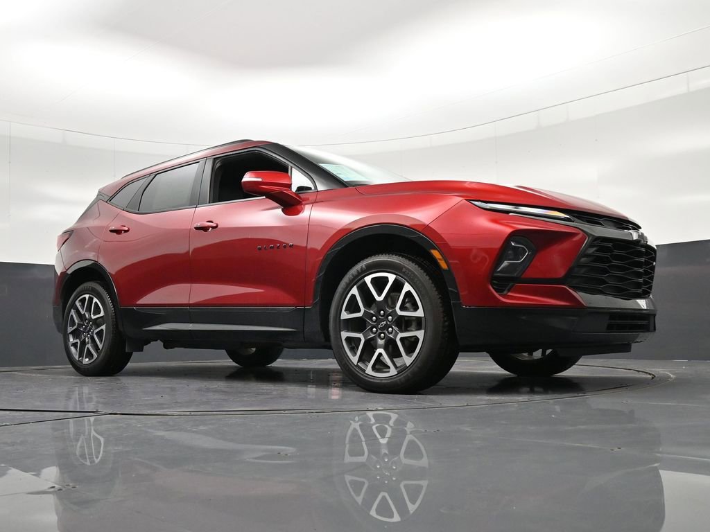 Used 2024 Chevrolet Blazer RS FWD image 34