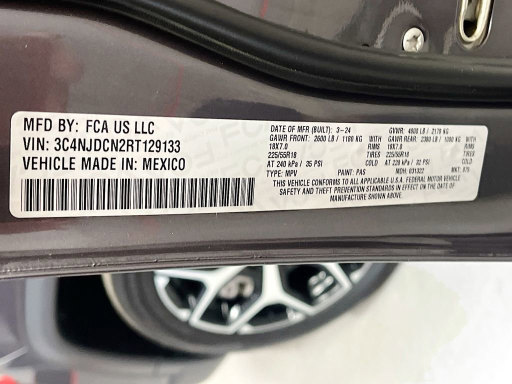 Used 2024 Jeep Compass Limited image 32