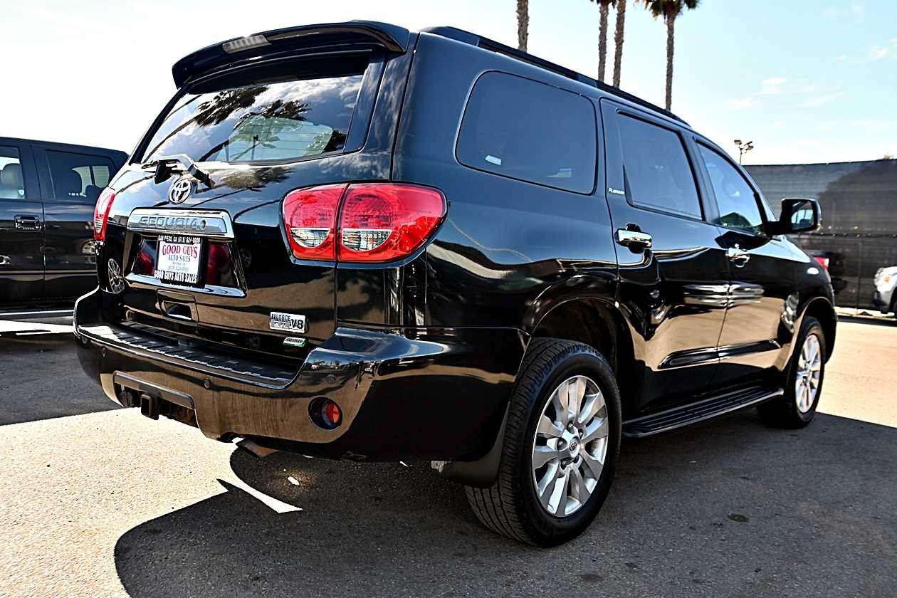 Used 2013 Toyota Sequoia Platinum AWD/4WD image 7