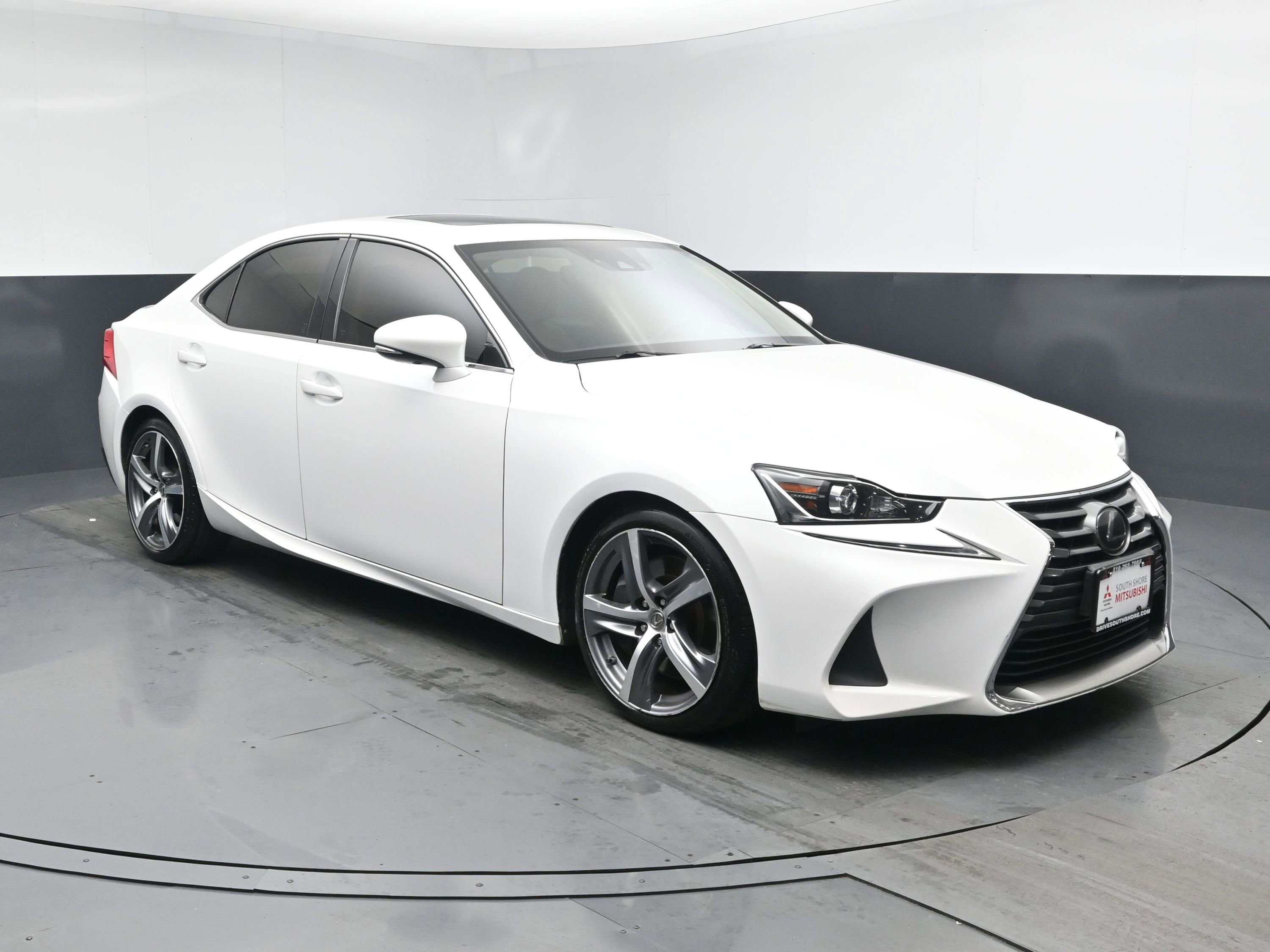 Used 2018 Lexus IS 300 AWD w/ Comfort Package image 2
