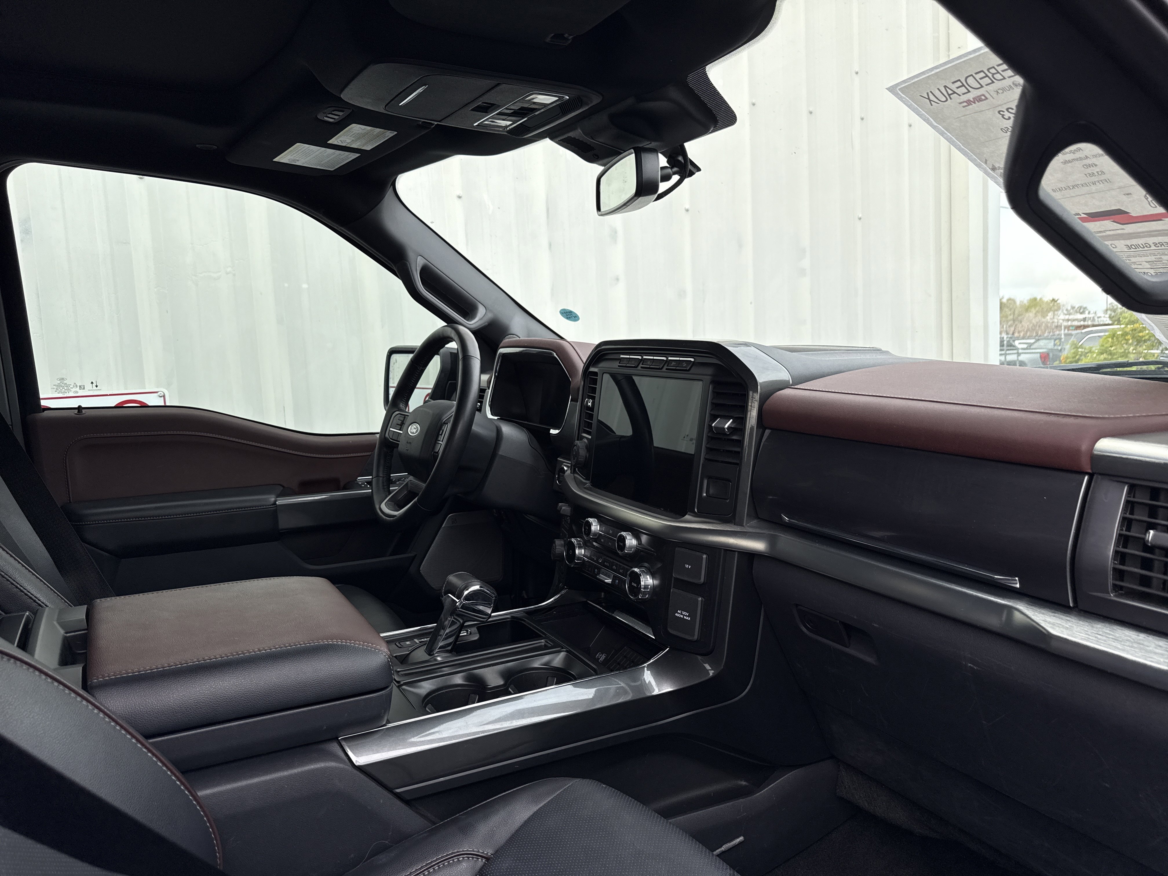 Used 2023 Ford F150 Lariat w/ Equipment Group 502A High image 43