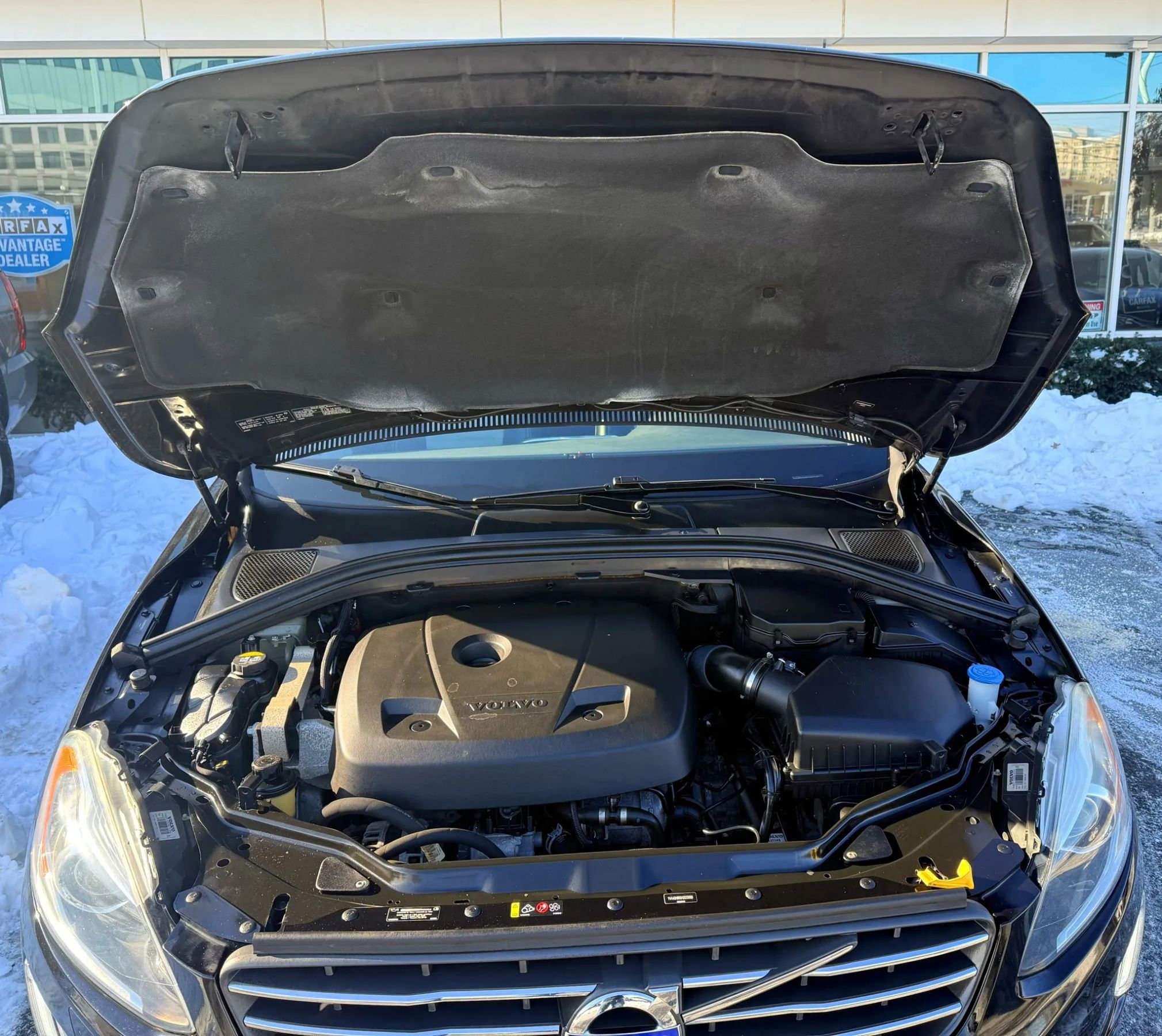 Used 2017 Volvo XC60 T5 Dynamic w/ Preferred Option Package image 42