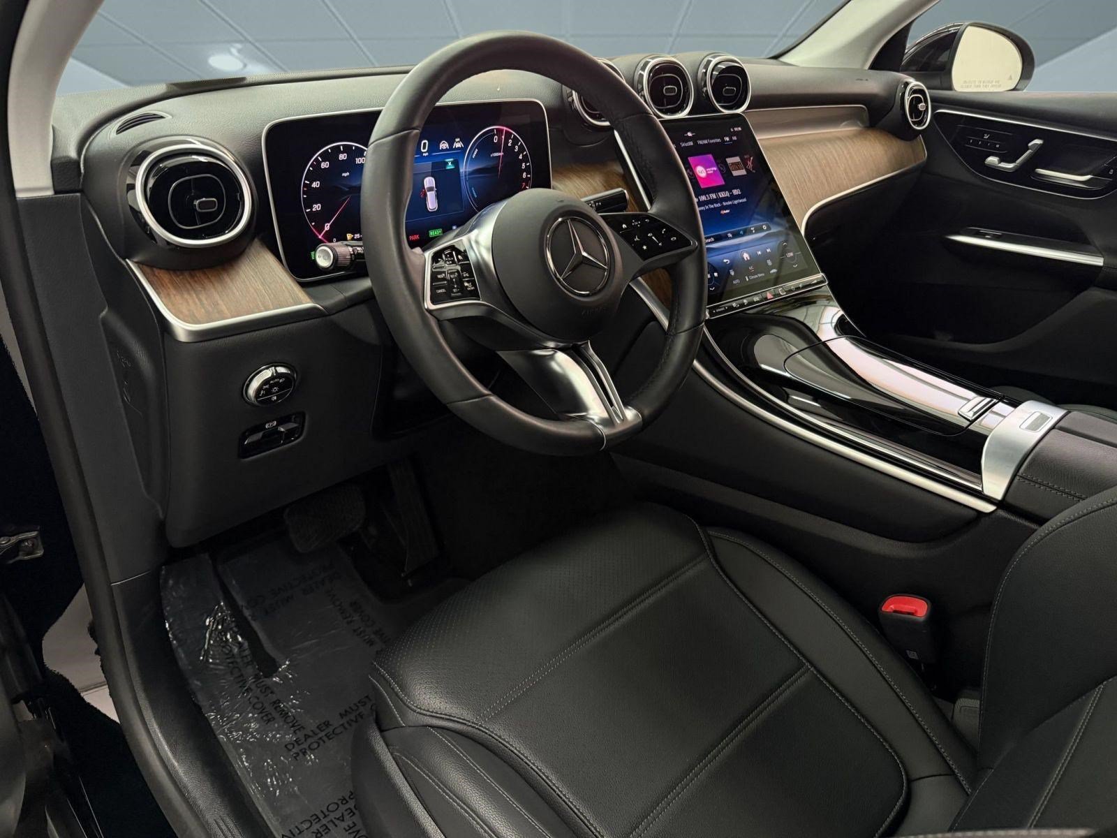 Certified 2025 Mercedes-Benz GLC 350e 4MATIC image 4