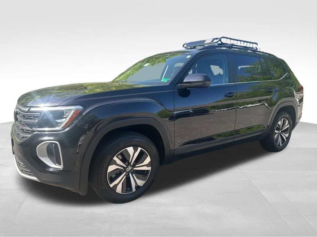 Used 2025 Volkswagen Atlas SE image 4