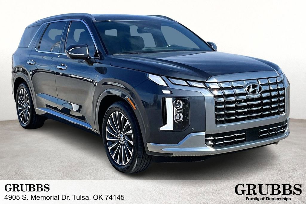 Used 2024 Hyundai Palisade Calligraphy image 1