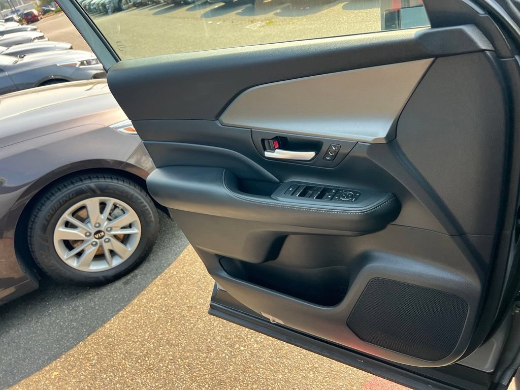 Used 2025 Toyota Grand Highlander AWD Hybrid image 15