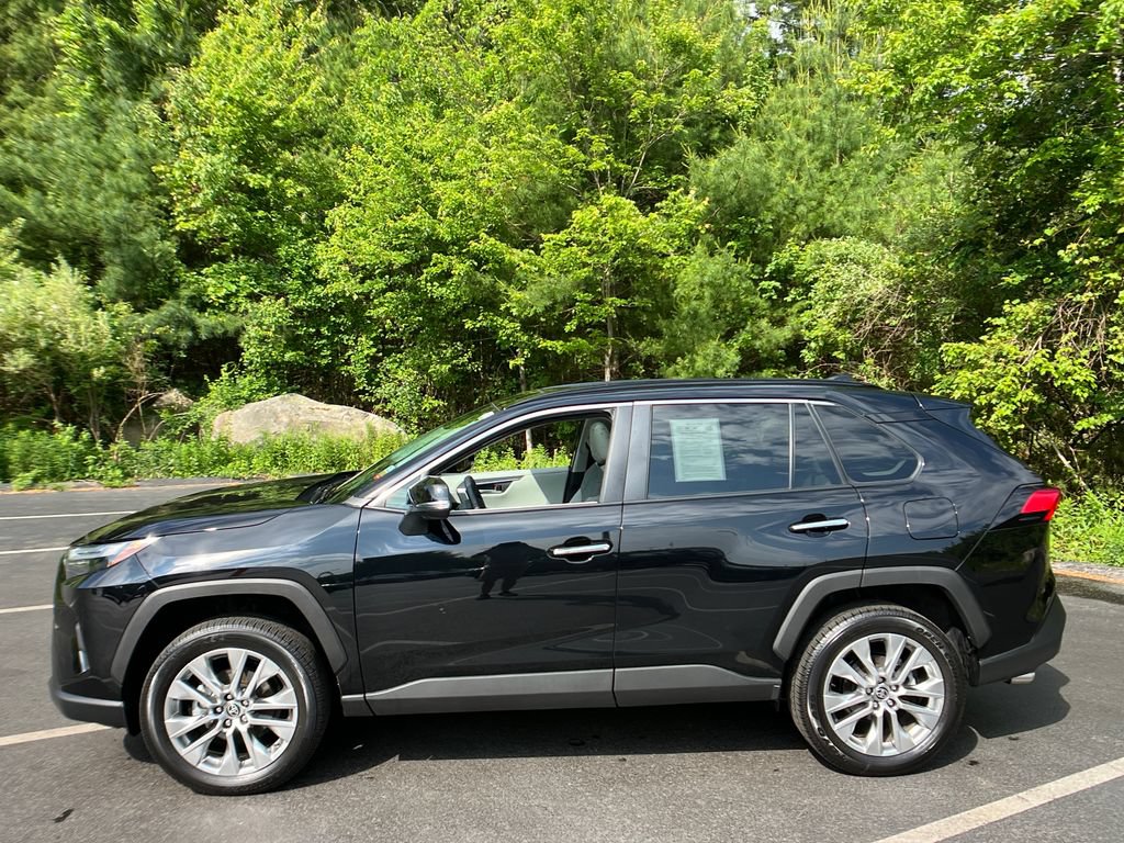 Certified 2025 Toyota RAV4 Limited w/ Advanced Technology Package AWD/4WD video 2