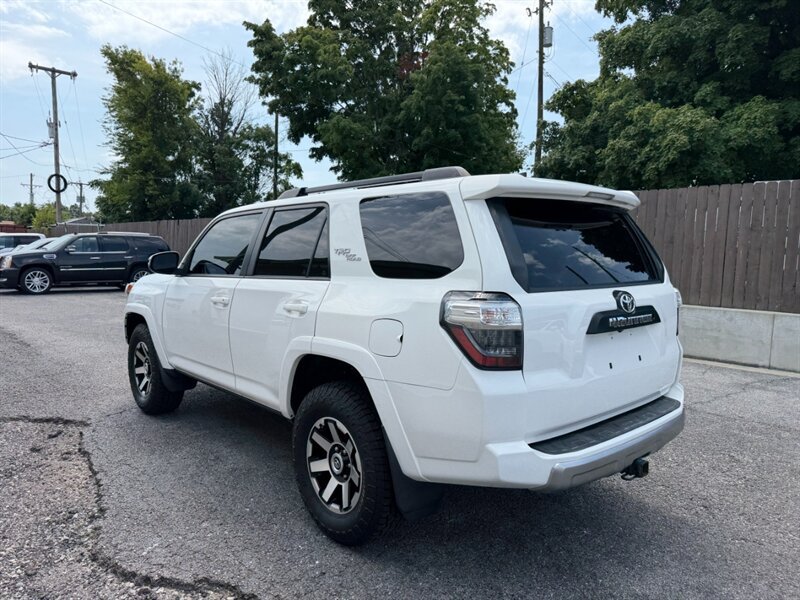 Used 2019 Toyota 4Runner TRD Off-Road Premium AWD/4WD image 9