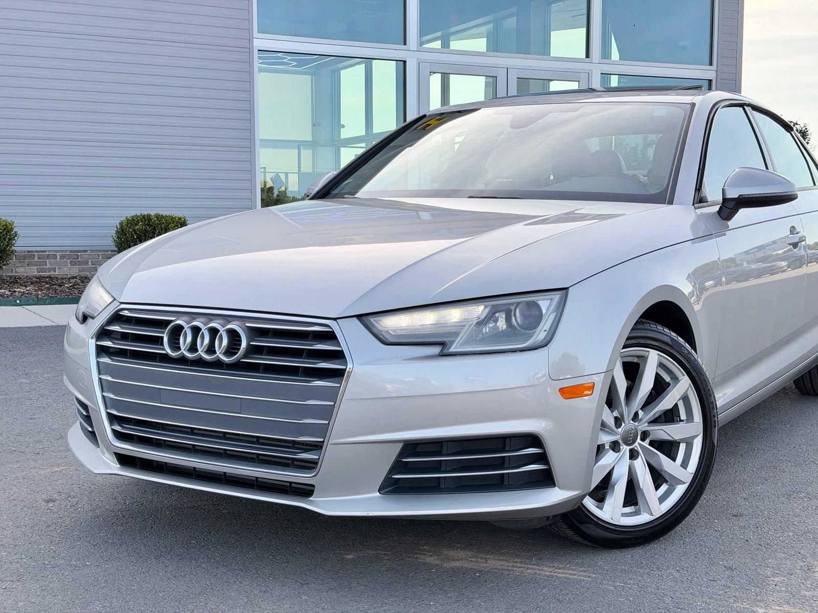 Used 2017 Audi A4 2.0T Ultra Premium FWD image 4