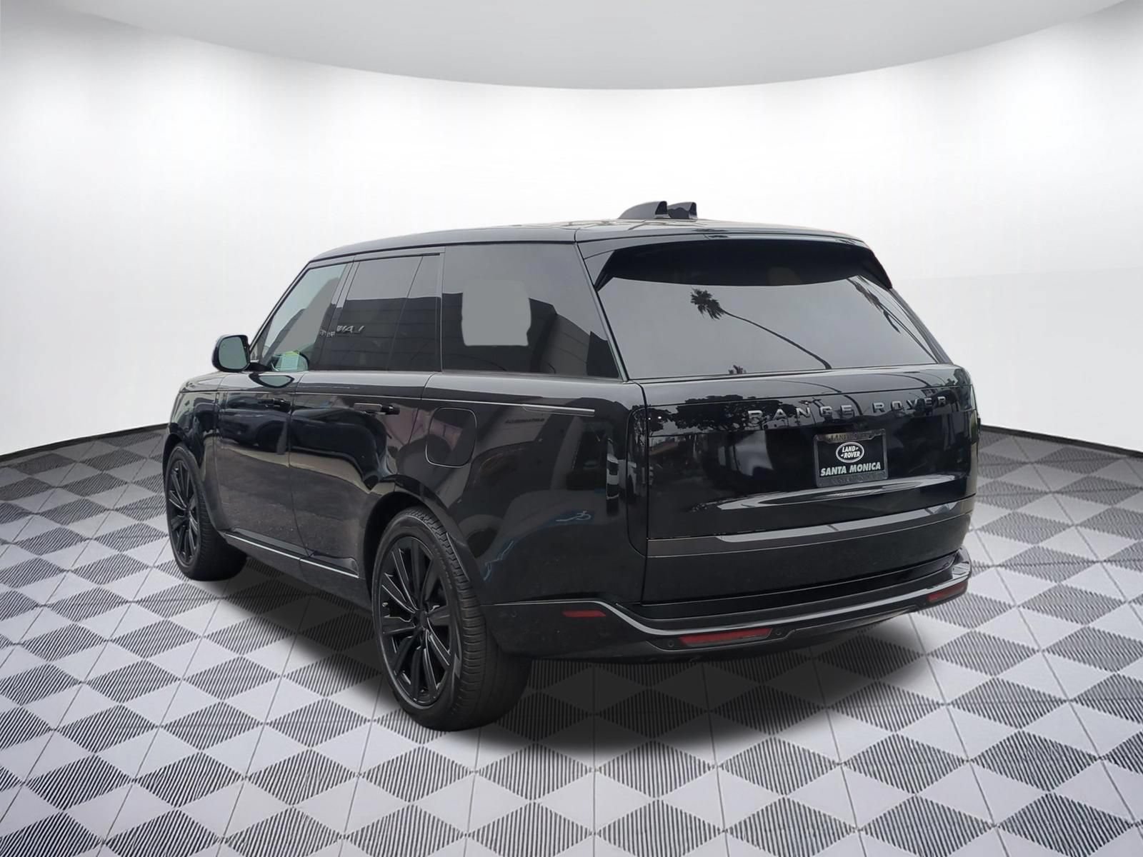 New 2026 Land Rover Range Rover SE AWD/4WD image 3
