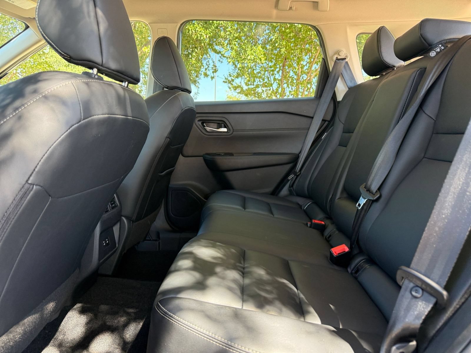 Used 2026 Nissan Rogue SL FWD image 27