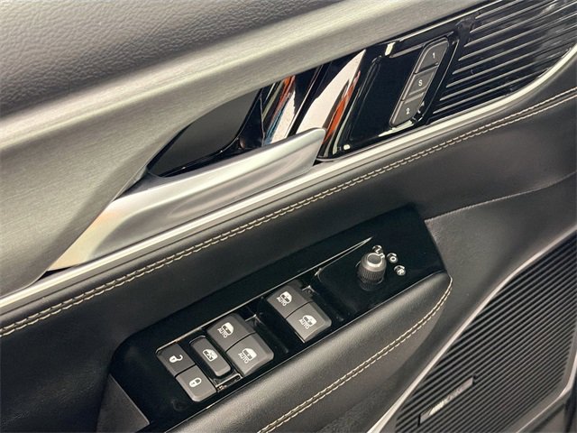 Used 2025 Jeep Wagoneer 4WD image 18