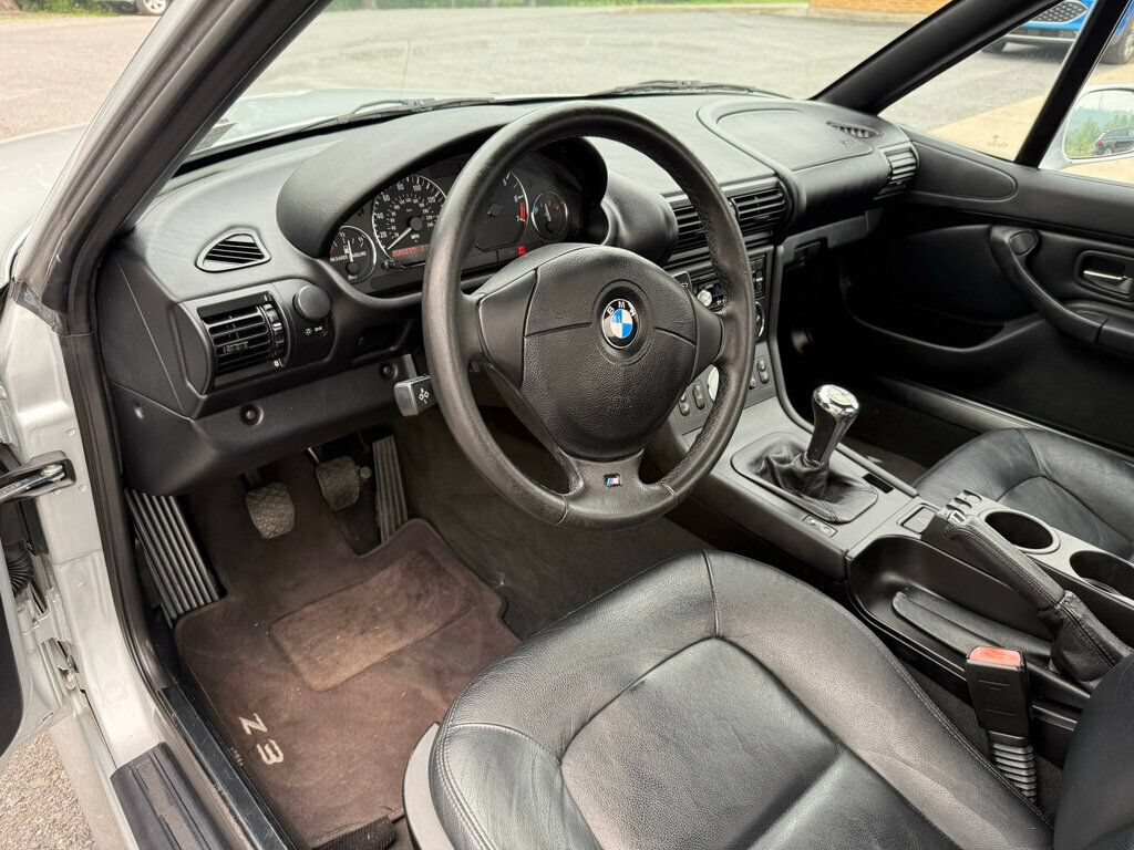 Used 2001 BMW Z3 3.0i RWD image 21