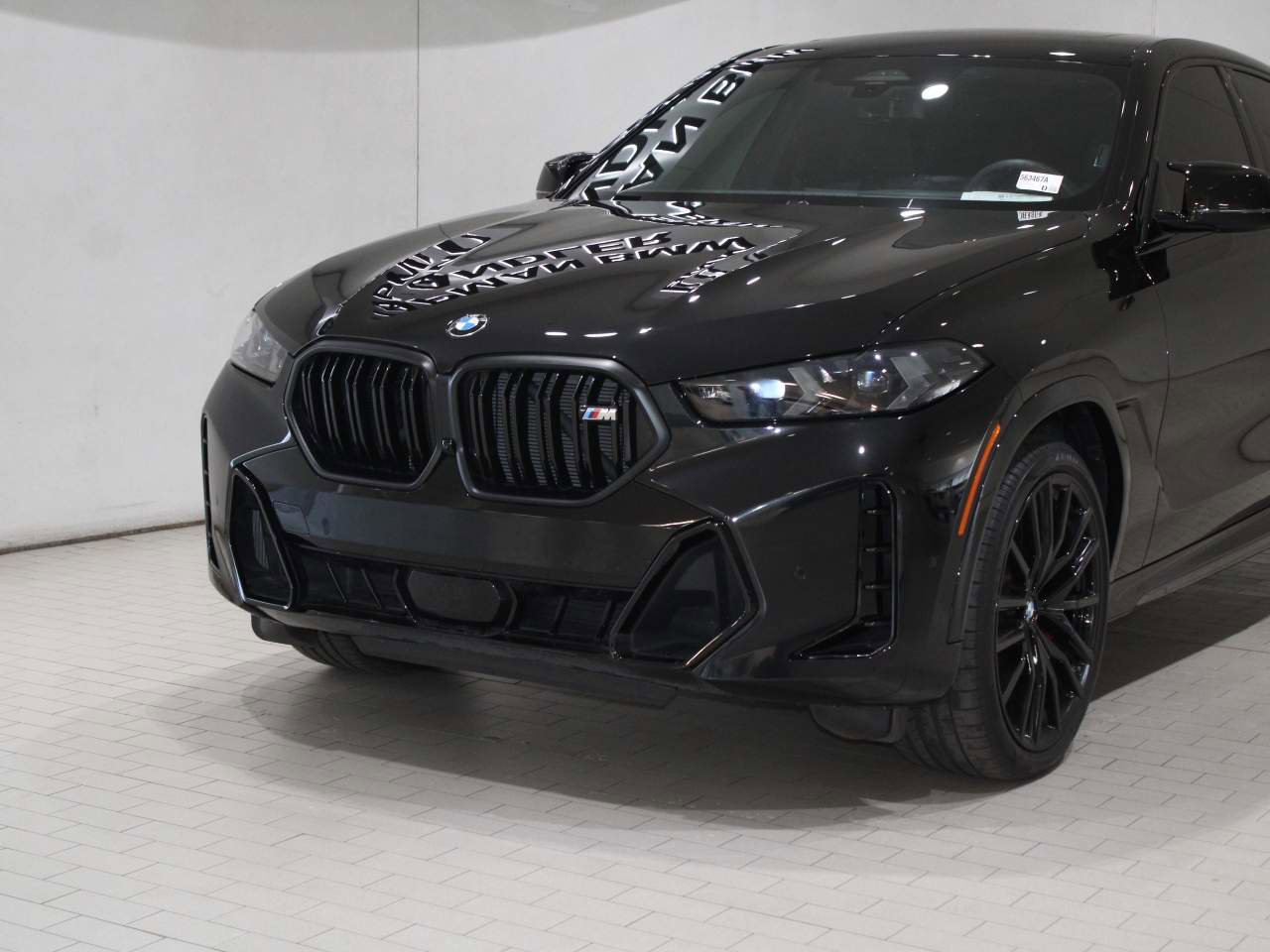 Certified 2025 BMW X6 M60i w/ Parking Assistance Package image 2