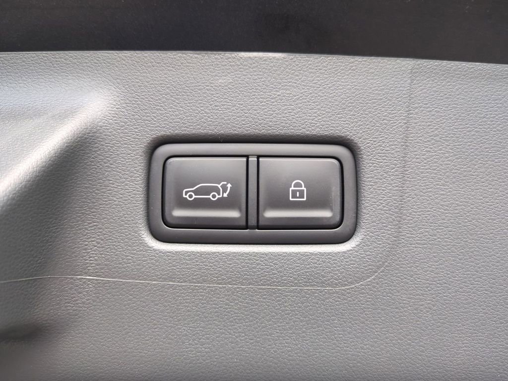 New 2026 Hyundai Santa Fe SE image 15