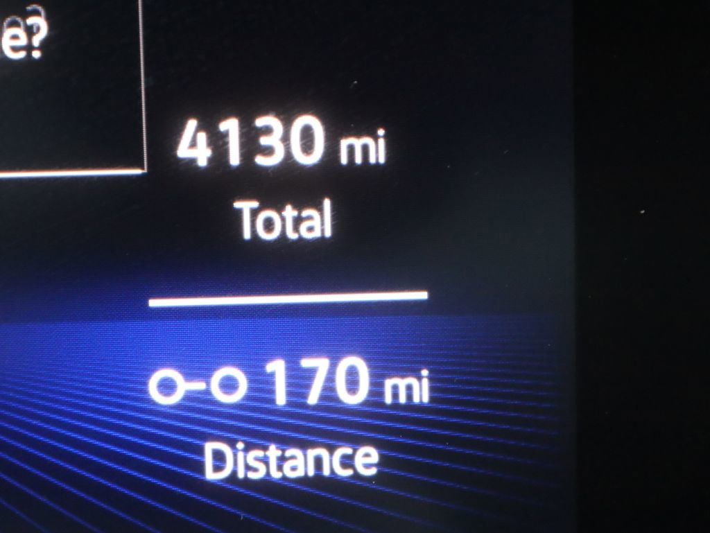 Used 2025 Volkswagen Jetta SE w/ Sunroof Package image 35