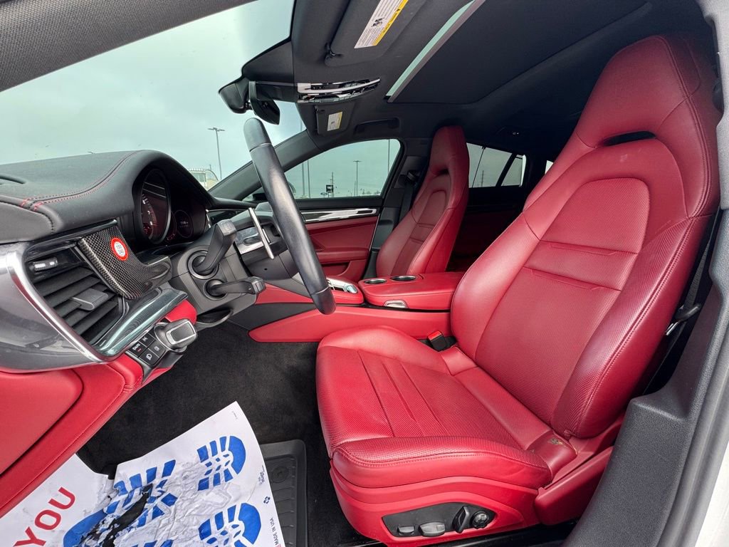 Used 2023 Porsche Panamera 4 Platinum Edition image 30
