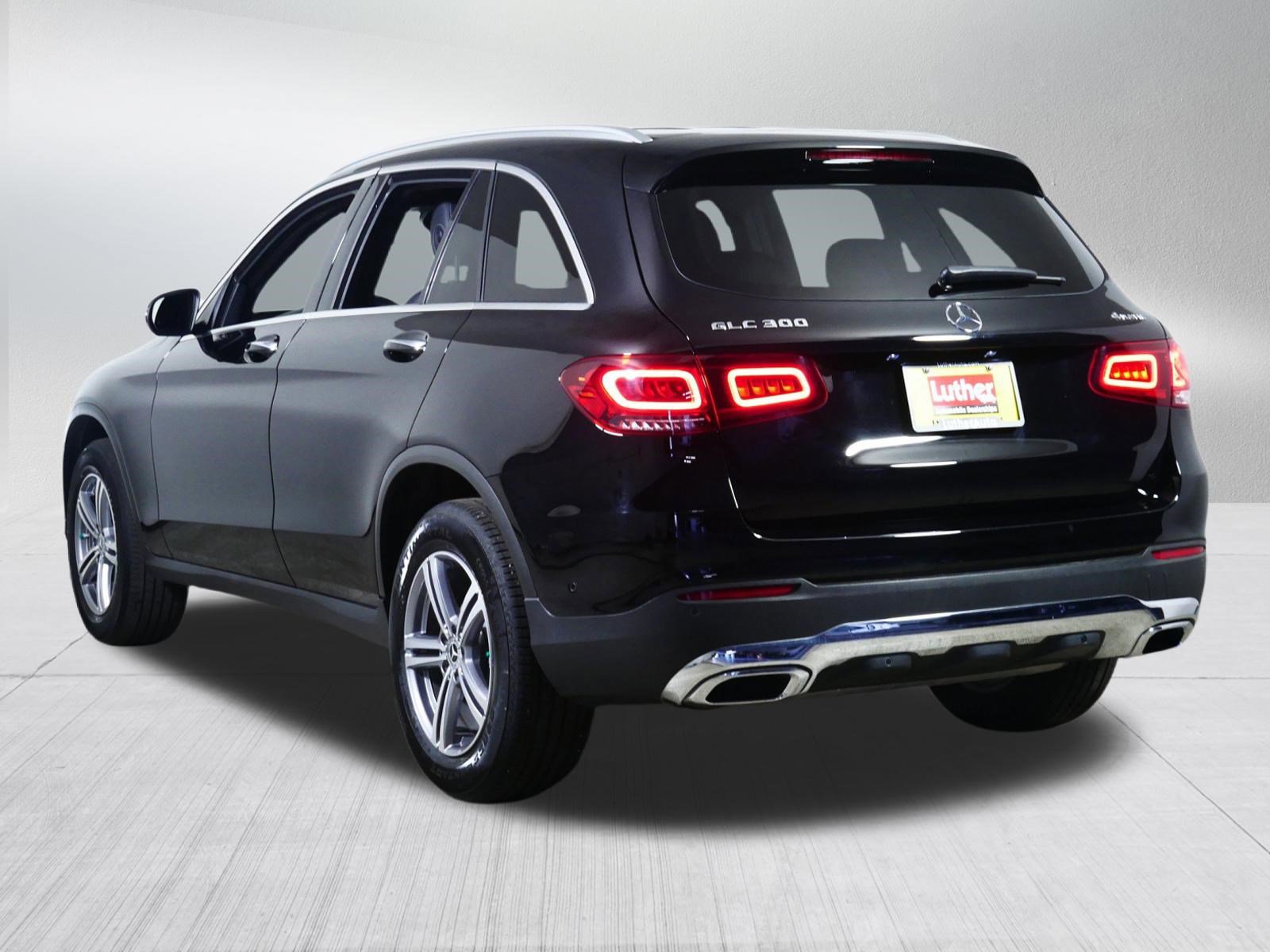 Used 2021 Mercedes-Benz GLC 300 4MATIC image 5