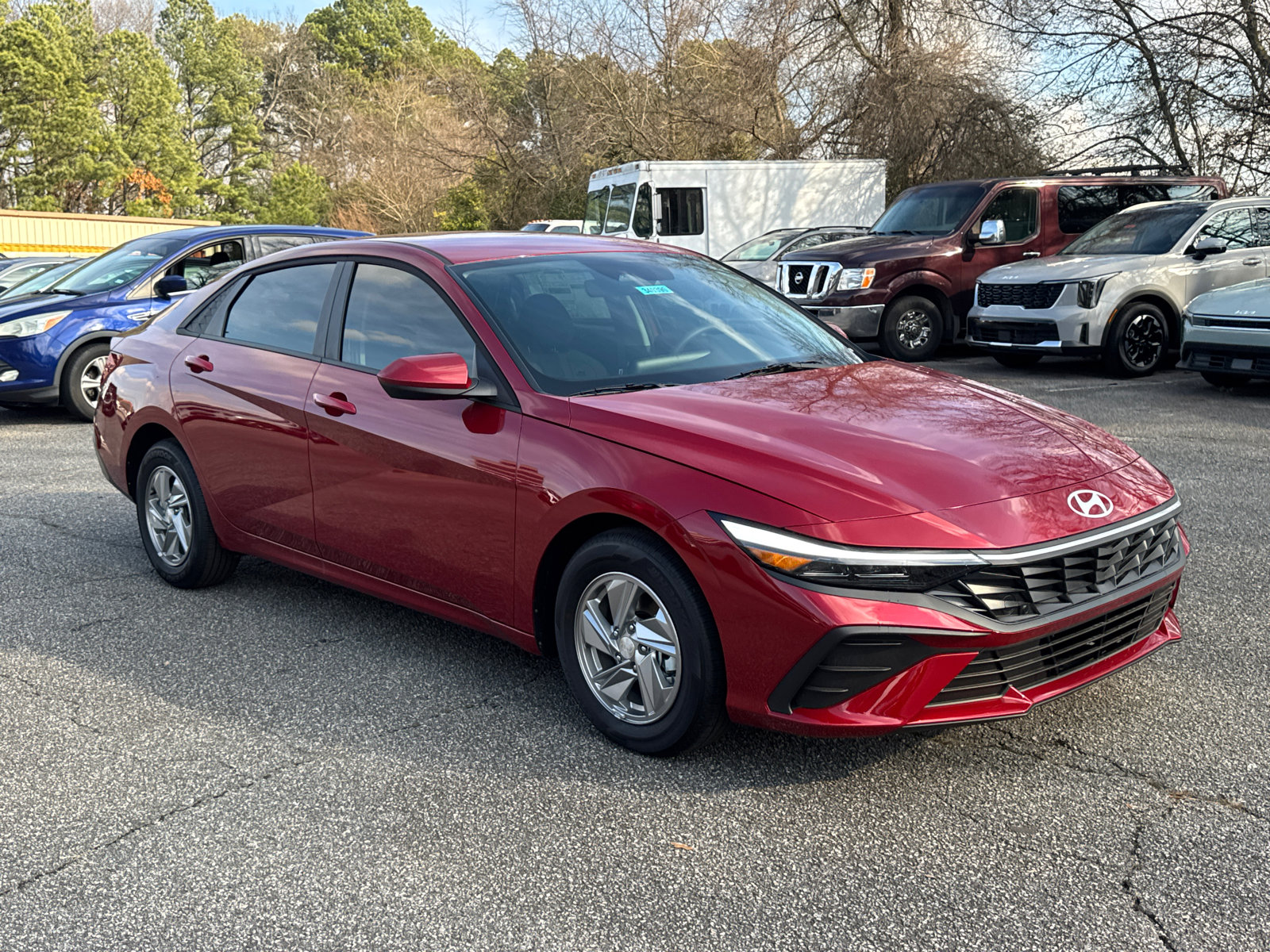 New 2026 Hyundai Elantra SE w/ Cargo Package image 3