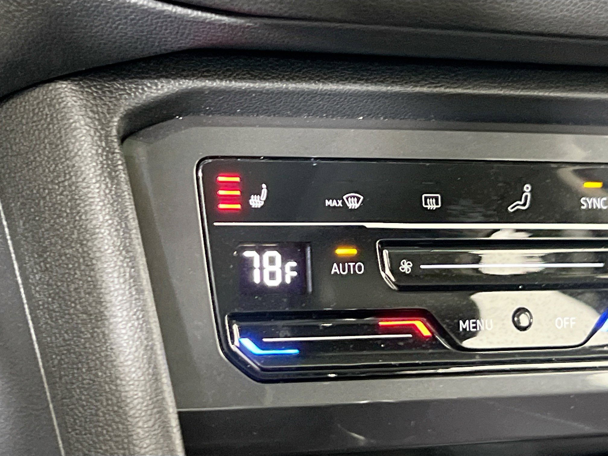 Used 2022 Volkswagen Tiguan SE AWD/4WD image 19