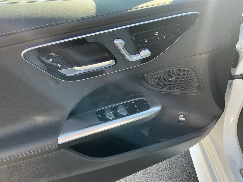 New 2026 Mercedes-Benz C 300 4MATIC Sedan image 15