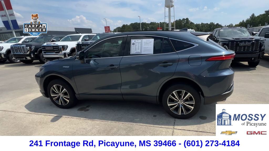 Used 2021 Toyota Venza LE image 6