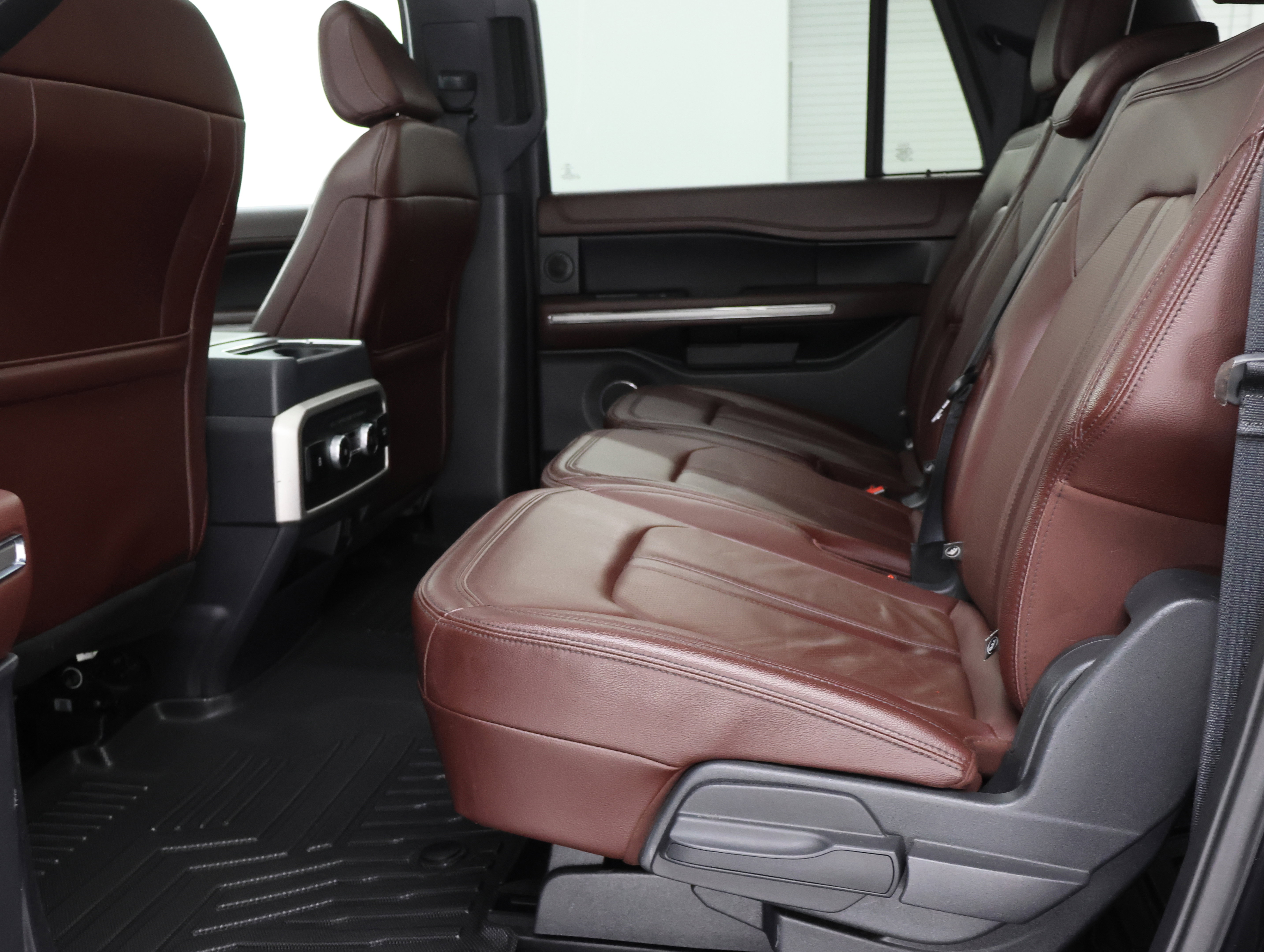 Used 2023 Ford Expedition Max Limited AWD/4WD image 9