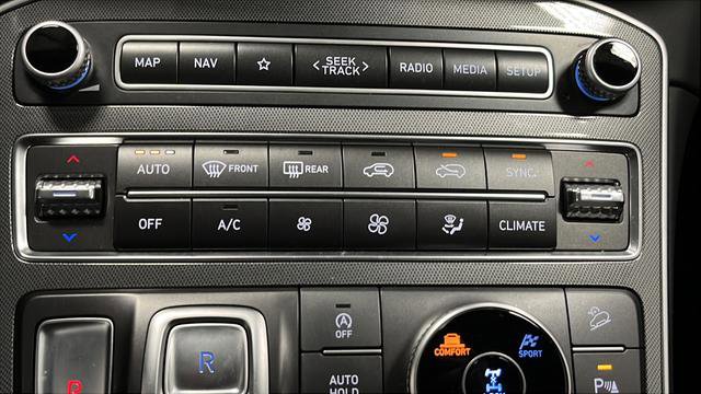 Used 2023 Hyundai Santa Fe Calligraphy AWD/4WD image 18