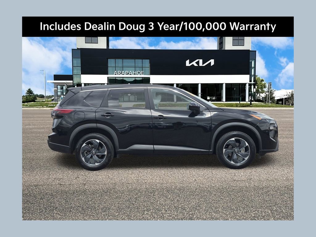 Used 2025 Nissan Rogue SV image 1