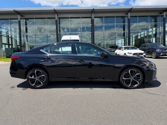 Used 2023 Nissan Altima 2.5 SR AWD/4WD image 8