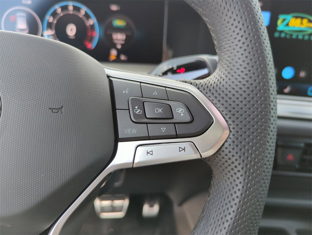 New 2026 Volkswagen Tiguan SE R-Line image 39