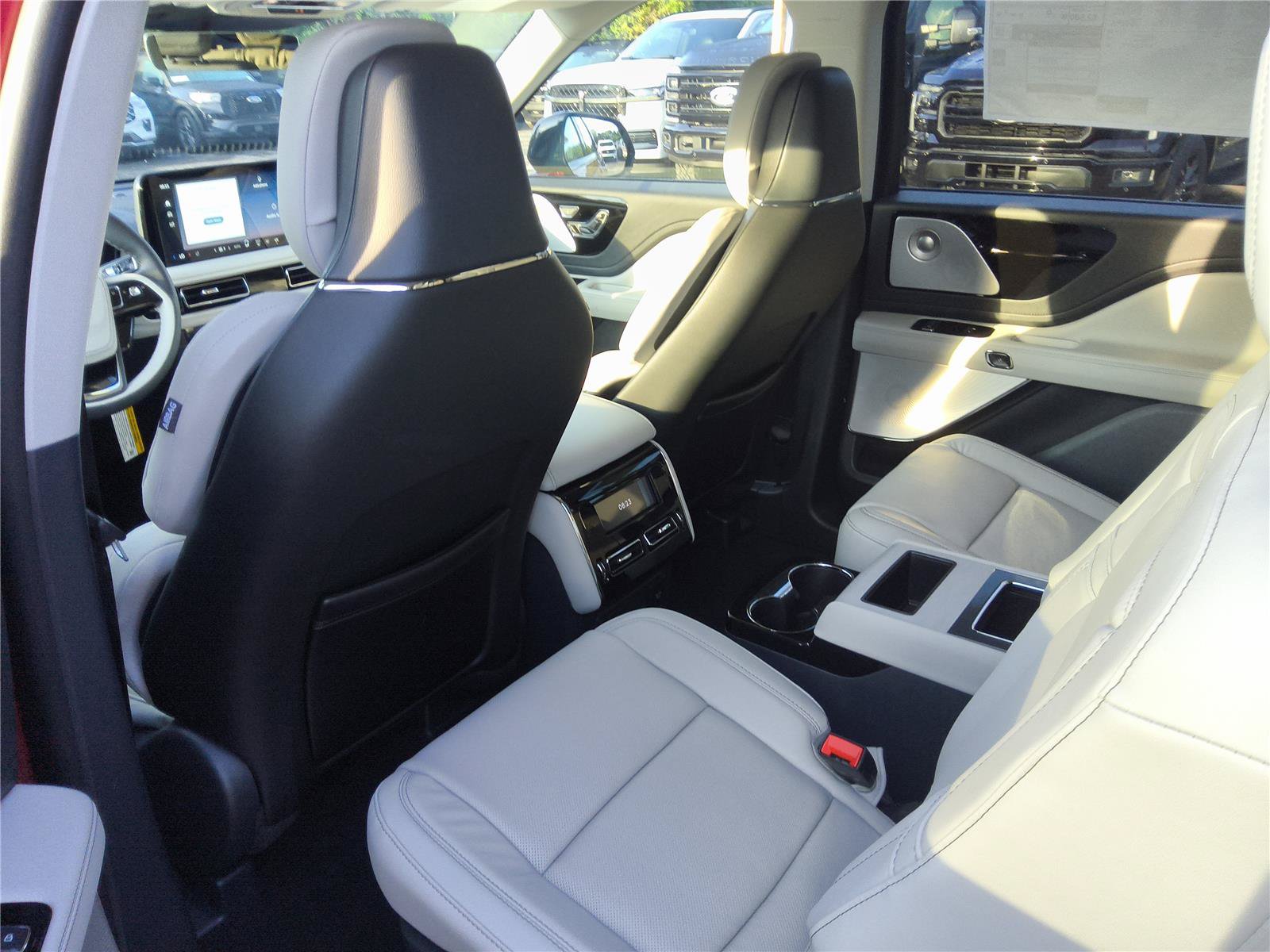 New 2026 Lincoln Aviator Reserve AWD/4WD image 24