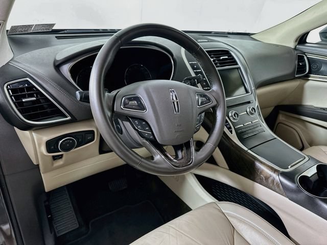 Used 2018 Lincoln MKX Select AWD/4WD image 11