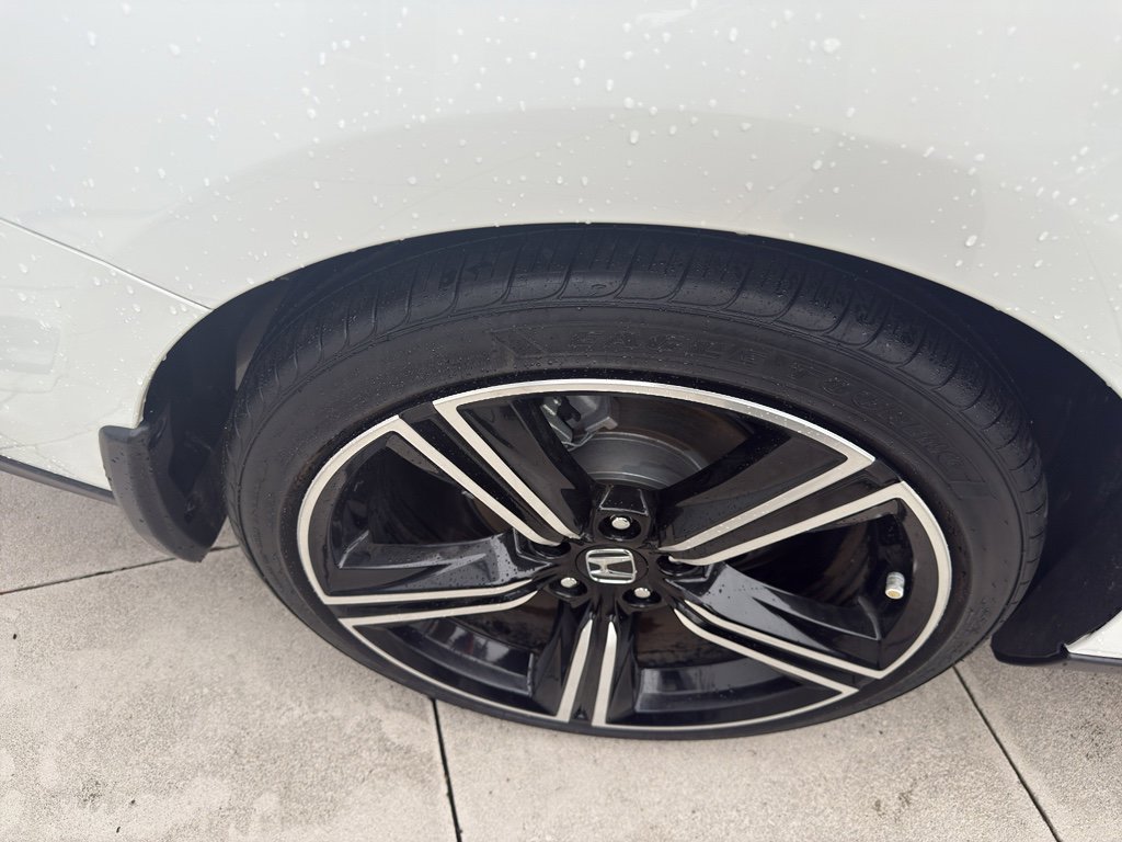 Used 2025 Honda Accord Sport image 6