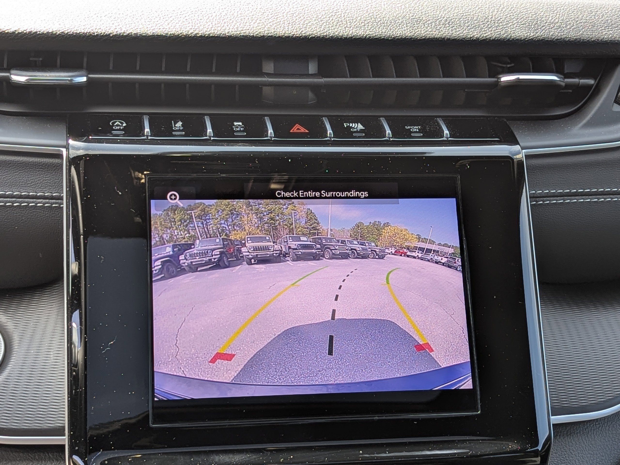 Certified 2025 Jeep Grand Cherokee Laredo X w/ Luxury Tech Group I image 25