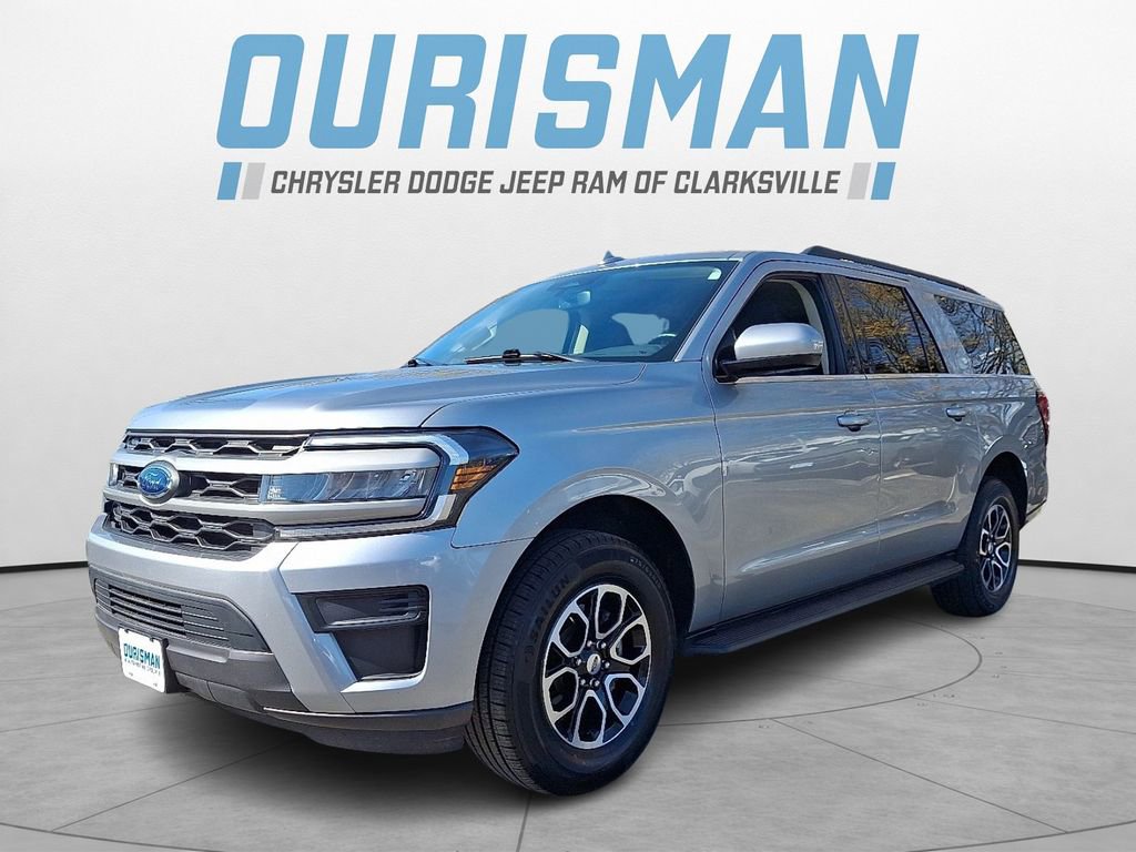 Used 2024 Ford Expedition Max XLT image 3