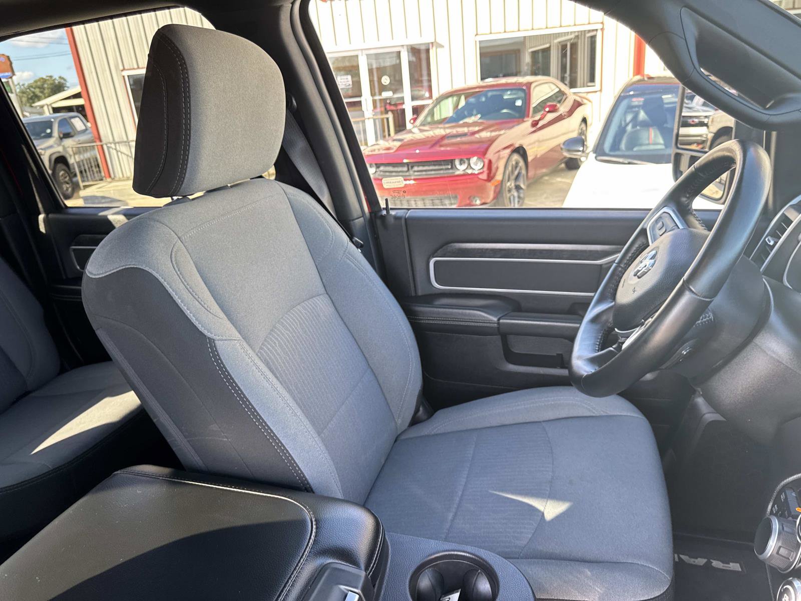 Used 2024 RAM 2500 Big Horn w/ Bed Utility Group image 10