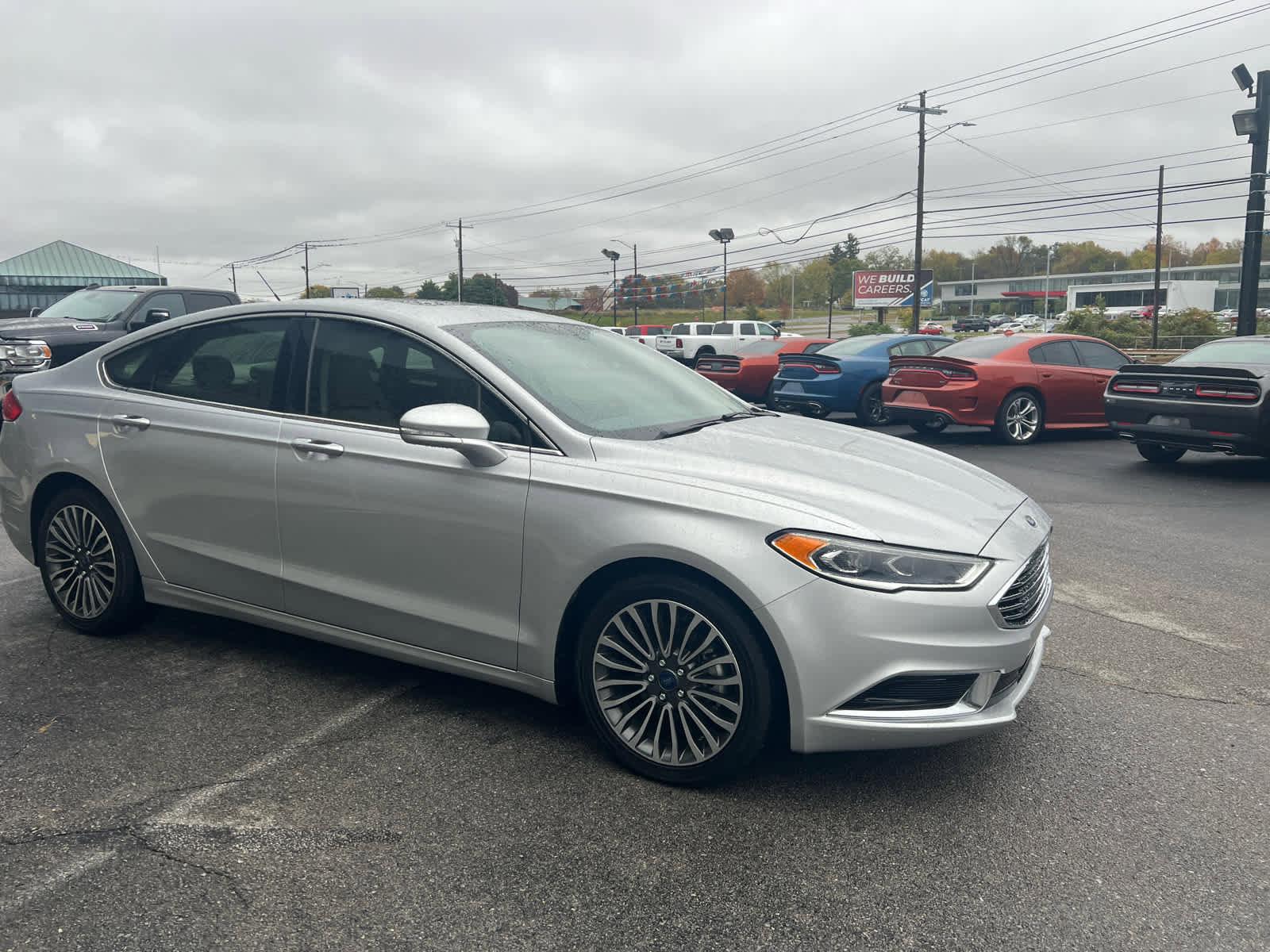 Used 2018 Ford Fusion SE w/ Fusion SE Technology Package image 4